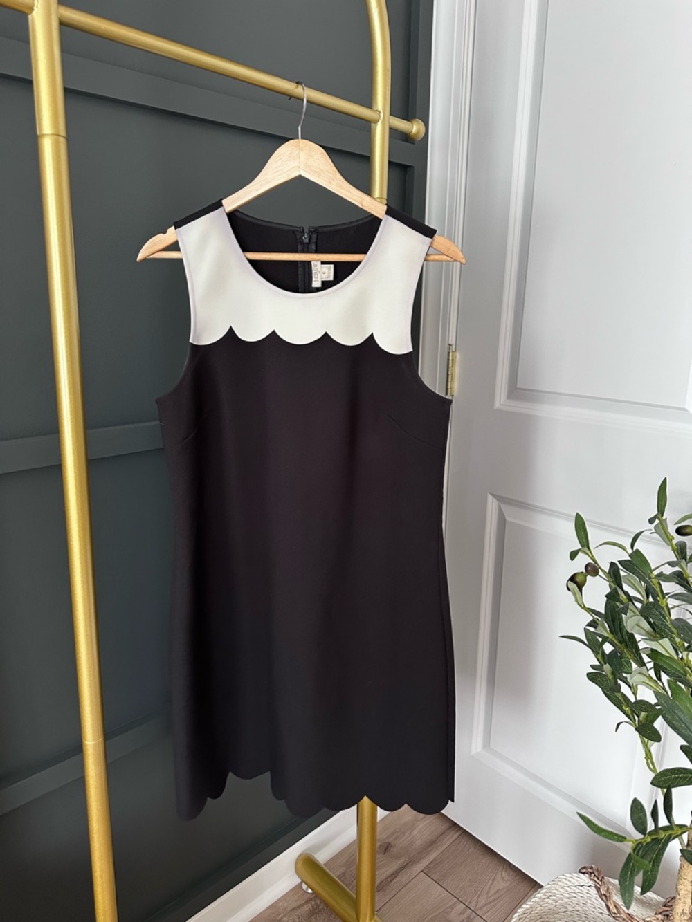 J. Crew Two-Tone Sleeveless Dress in Black and Cream Size 6